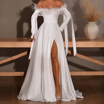 2023 Атласное Сватбена рокля Трапецовидна форма, с лодка деколте и дълъг ръкав, дантела отзад, с пера, Секси рокля с висока цепка Vestidos De Новия